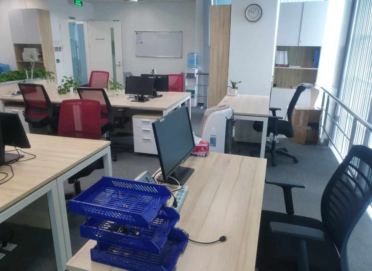 Tháo dỡ lắp đặp nội thất văn phòng