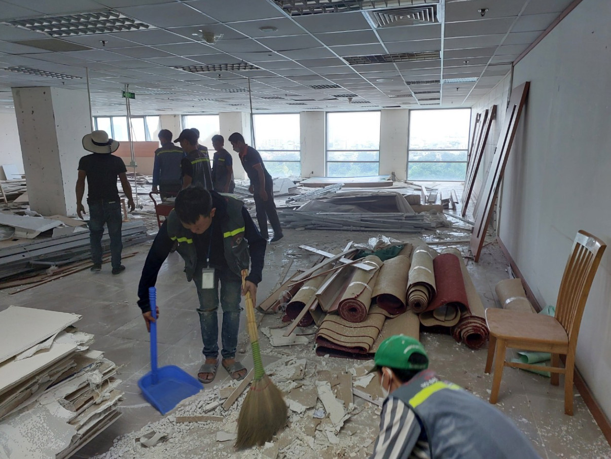 Thi công hoàn trả mặt bằng